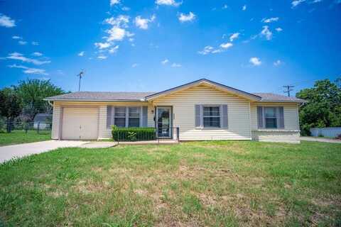 5245 Ira Street N, Haltom City, TX 76117