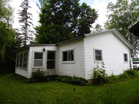 3720 N Hoover, Gladwin, MI 48624