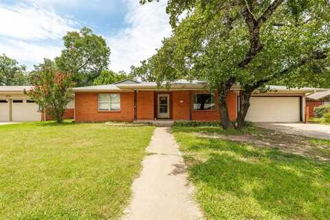 2080 N Woodland Street, Stephenville, TX 76401
