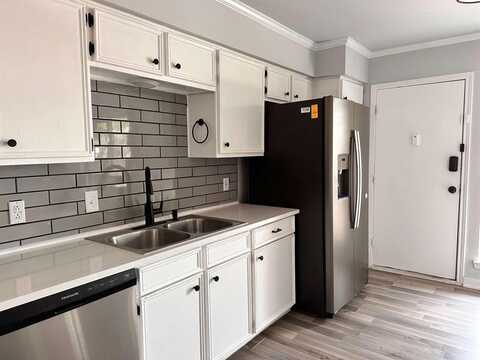 10526 Stone Canyon Road, Dallas, TX 75230