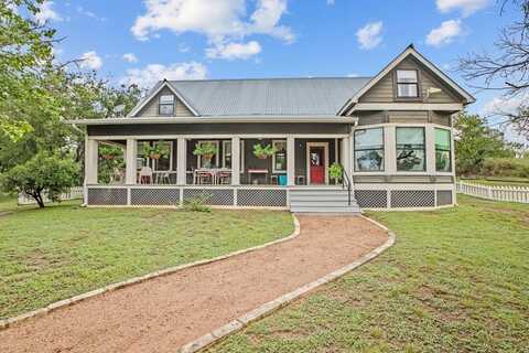 211 Riverside Dr, Llano, TX 78643