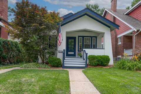 3733 Aylesboro Avenue, Cincinnati, OH 45208