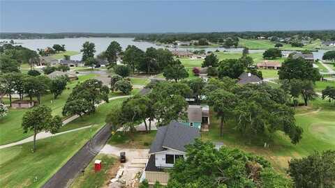 102 Huron Trail, Lake Kiowa, TX 76240