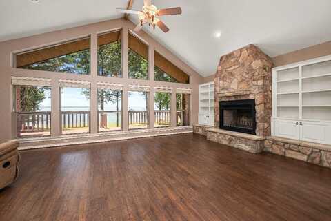 143 Stockton Point, Kerens, TX 75144
