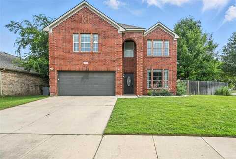 700 Mistymoor Lane, Fort Worth, TX 76052