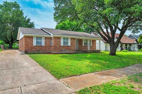 3560 Delford Circle, Dallas, TX 75228
