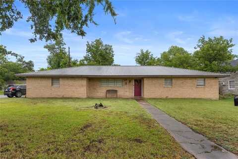 801 Poplar Street, Honey Grove, TX 75446