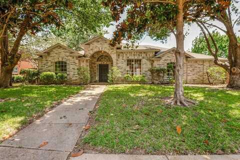 2723 Olympia Drive, Grand Prairie, TX 75052
