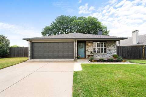 801 Canary Lane, Mansfield, TX 76063