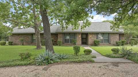 108 Carlin Road, Mansfield, TX 76063