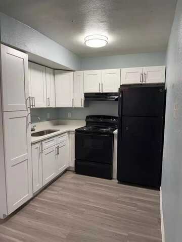 313 Rolston Road, Irving, TX 75060
