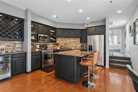 3235 Cole Avenue, Dallas, TX 75204