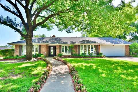 3925 Georgian Drive, Haltom City, TX 76117