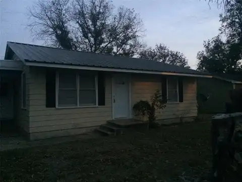 417 Stephens Street, Clyde, TX 79510