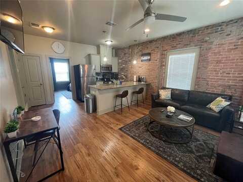 919 Alston Avenue, Fort Worth, TX 76104