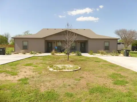 101 W Capps Street, Rio Vista, TX 76093