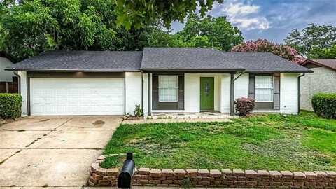 907 Candlewick Street, Arlington, TX 76014