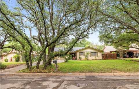 3904 Glenwood Drive, Brownwood, TX 76801