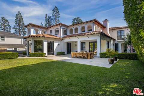706 N Crescent Dr, Beverly Hills, CA 90210