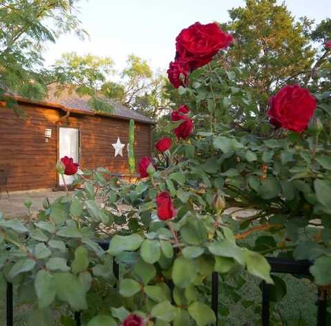 101 Hide Away Drive, Leakey, TX 76475