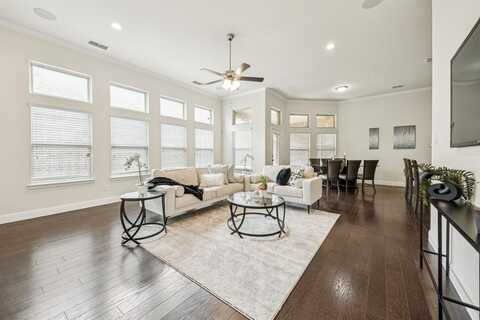 913 Parkside Drive, Argyle, TX 76226