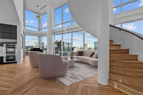 2430 Victory Park Lane, Dallas, TX 75219