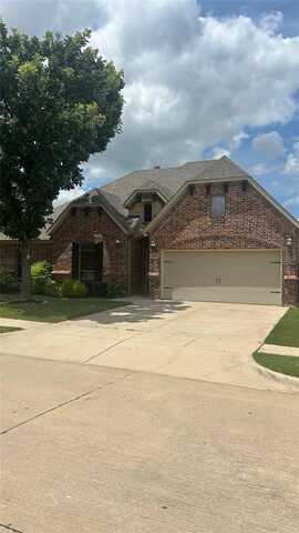 433 Chisholm Trail, Justin, TX 76247