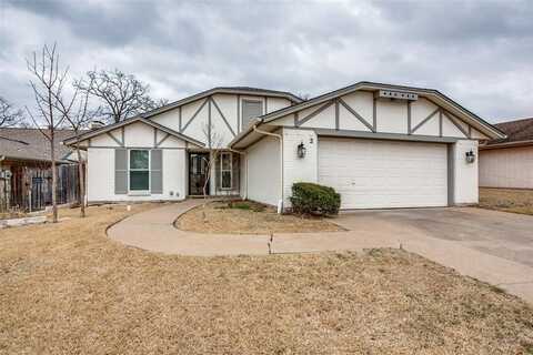 2 Preston Trail Court, Pantego, TX 76013