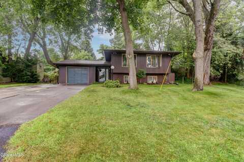 5 Wendfair Terrace, Colonie, NY 12205