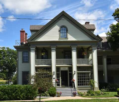 125 UNION Avenue, Saratoga Springs, NY 12866