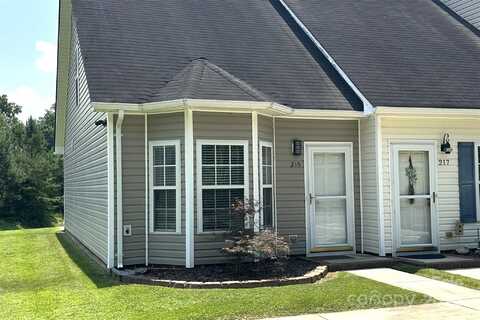 215 Linkside Court SE, Lenoir, NC 28645
