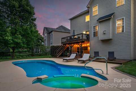 1807 Robbins Meadows Drive, Waxhaw, NC 28173