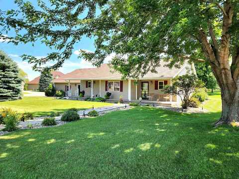 473 14th St. SE, Sioux Center, IA 51250