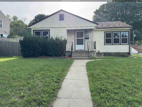 2408 ALLAN ST, Sioux City, IA 51103