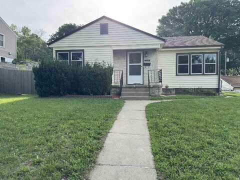 2408 ALLAN ST, Sioux City, IA 51103