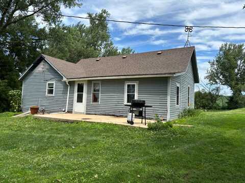13556 Peach Ave., Castana, IA 51010
