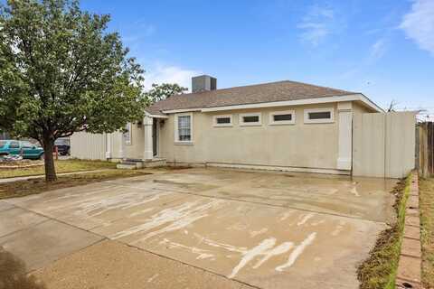 1306 Woodlawn Dr, Odessa, TX 79761