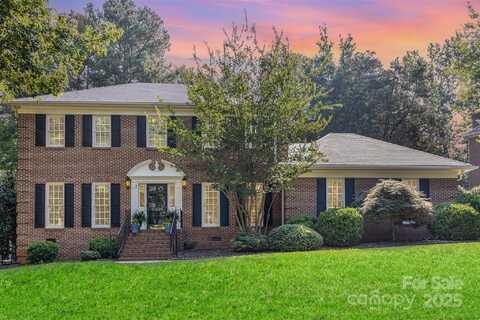 10329 Hollybrook Drive, Charlotte, NC 28277