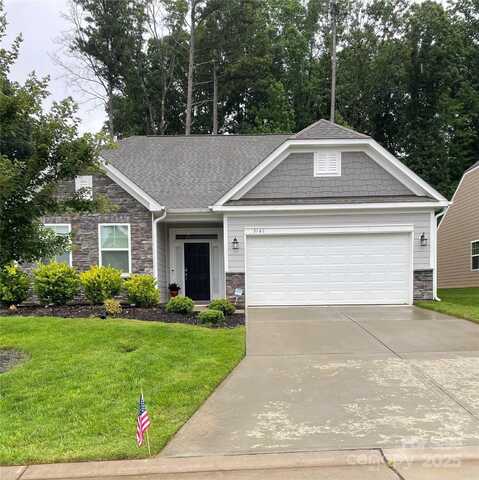 5161 Quail Forest Drive, Clemmons, NC 27012