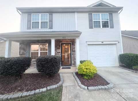 815 Fescue Court, Charlotte, NC 28216