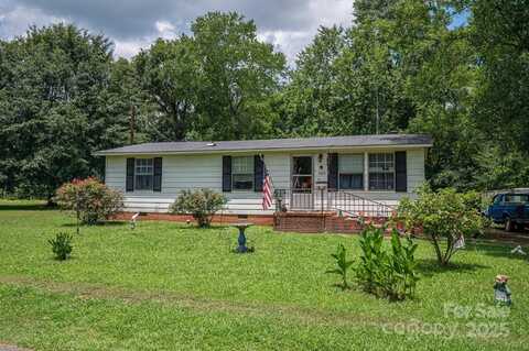 323 E Glendale Avenue, Mount Holly, NC 28120