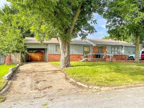 6112 NW 49th Street, Warr Acres, OK 73122
