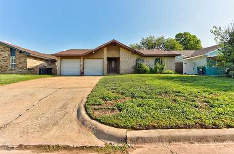 1021 SW 1st Street, Moore, OK 73160