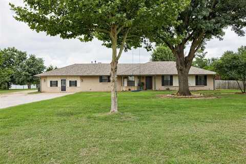 2401 Big Cedar Avenue, Edmond, OK 73012