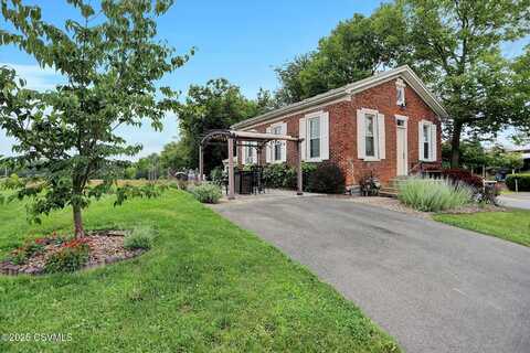 12 STATE SCHOOL Road, Selinsgrove, PA 17870