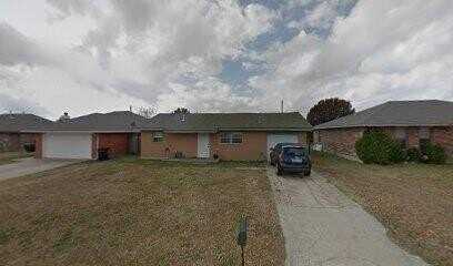1521 N Southminster Street, Moore, OK 73160