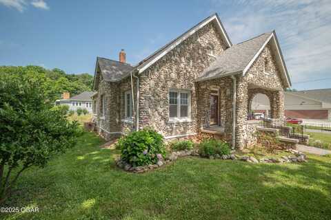 400 S Jefferson Street, Neosho, MO 64850