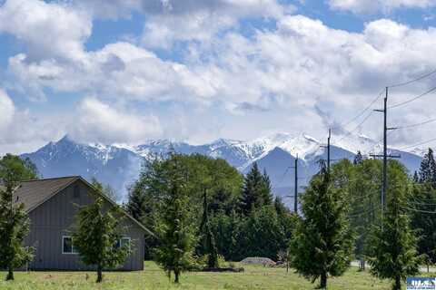 820 Cays Rd, Sequim, WA 98382