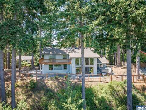 352 Woodland Dr, Sequim, WA 98382