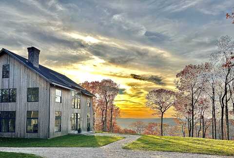 36 Yuza Mini Lane, Kent, CT 06785